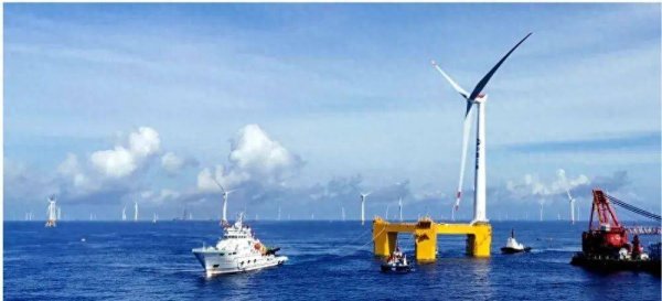 恒利配资 最高可抗 17 级台风！三峡引领号：漂在海上发电的巨型“不倒翁”